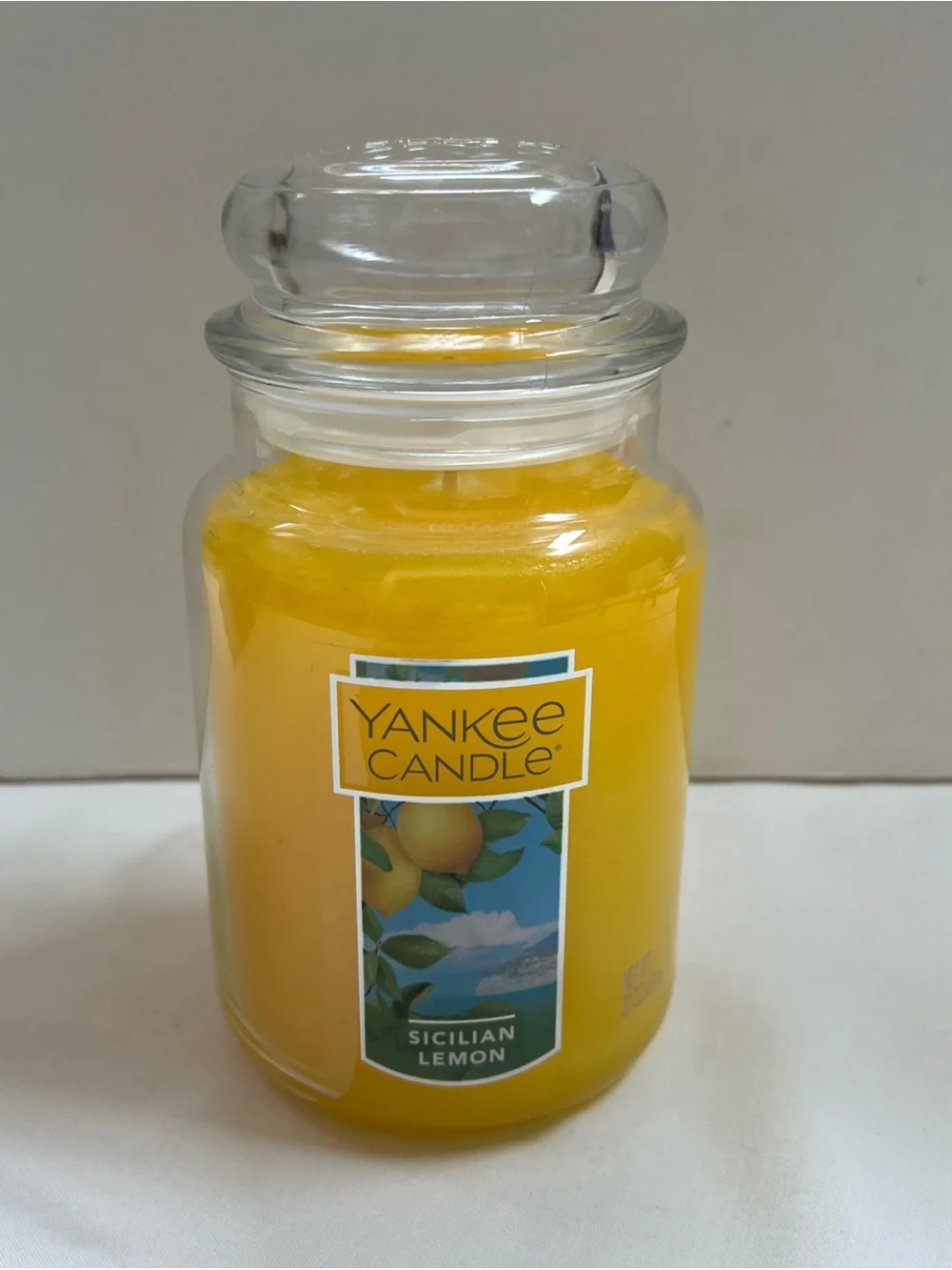 Yankee Candle Sicilian Lemon 22 Oz. NEW Large Jar 1 Wick Summer Clean Scent